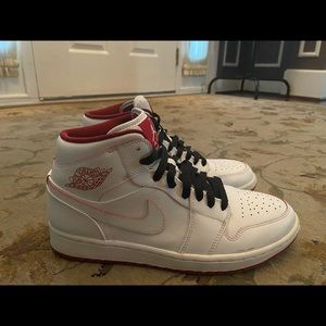 Jordan 1 white gym red